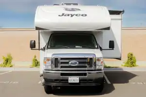Modern Jayco Redhawk 24b- solar, sleeps 6