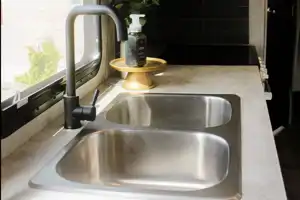 Modern Jayco Redhawk 24b- solar, sleeps 6