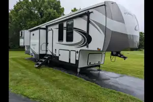 The Holley House on Wheels
