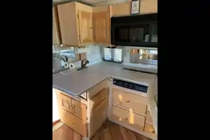 Couples Retreat! Spacious Custom Modern Interior 36' Tiffin Allegro Bay