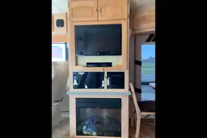 Couples Retreat! Spacious Custom Modern Interior 36' Tiffin Allegro Bay