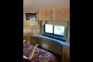 Couples Retreat! Spacious Custom Modern Interior 36' Tiffin Allegro Bay
