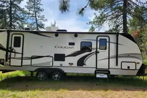 Rick's Cougar Half-Ton Travel Trailer