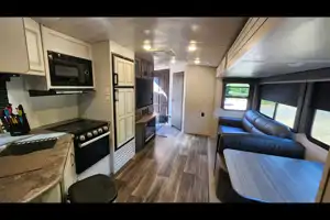 Rick's Cougar Half-Ton Travel Trailer