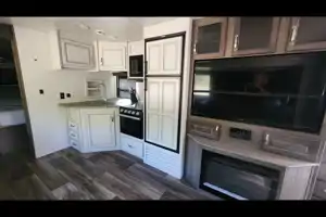 Rick's Cougar Half-Ton Travel Trailer