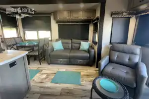 DURANGO Private King Master, Queen bed in Loft, Bunk Room, and Fold-Out Patio!!