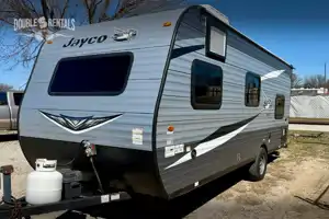 ECONOMY JAY FLIGHT with Queen Bed, Bunks, and Full Bath!