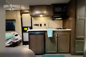 ECONOMY JAY FLIGHT with Queen Bed, Bunks, and Full Bath!