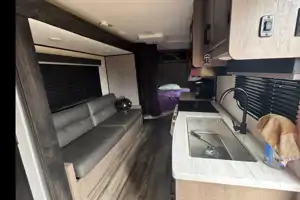 4 SLEEPER CAMPER - ALL SEASONS
