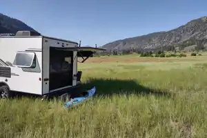 Off-Grid Escaper