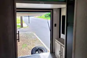 Off-Grid Escaper