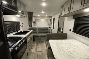RoamReady VH Coleman 274BH Travel Trailer