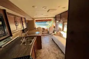 Scot's Coachmen Pursuit Class A
