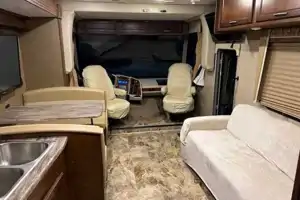 Scot's Coachmen Pursuit Class A
