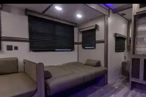 🏕️ 2020 CrossRoads Zinger ZR328SB – Your Spacious Home Away From Home!