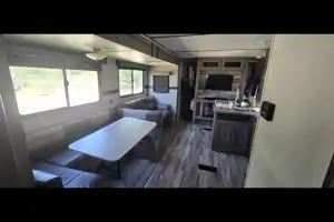 🏕️ 2020 CrossRoads Zinger ZR328SB – Your Spacious Home Away From Home!