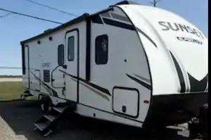 Lisa's Sunset Trailer