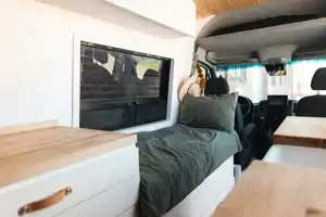 Felix's Mercedes-Benz Sprinter Class B