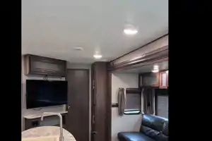 Crossroad Zinger 330bh  10personnes *Lits Superposés/bunk beds*  2 chambre fermé Marial RV