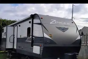 Crossroad Zinger 330bh  10personnes *Lits Superposés/bunk beds*  2 chambre fermé Marial RV