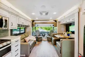 RV Henrietta