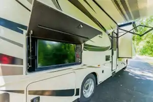 RV Henrietta