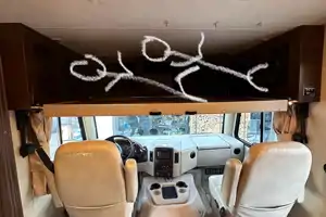 Renovated RV - WiFi, Pets, Jeep, Off-Grid Friendly, Towing, 24/7 Support, Near Airport