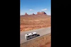 Renovated RV - WiFi, Pets, Jeep, Off-Grid Friendly, Towing, 24/7 Support, Near Airport