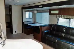 Riverside's 29' Avenger Adventure