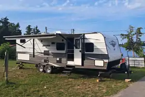 Riverside's 29' Avenger Adventure