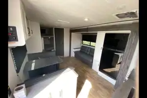 Scott's Keystone 25bhs Travel Trailer