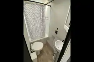 Scott's Keystone 25bhs Travel Trailer