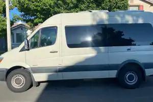Francisco's Mercedes-Benz Sprinter Class B