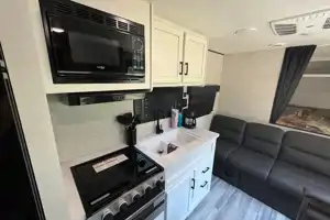Beckler Family Jayco 260BHW