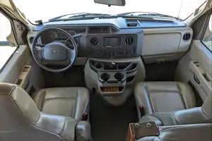 Alex's 2018 Sunseeker -sleeps up to 8- multilingual owners