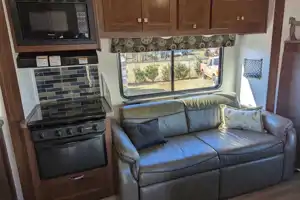 Alex's 2018 Sunseeker -sleeps up to 8- multilingual owners