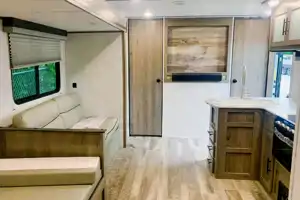 31' Family trailer - Sleeps 7 and Ready for Adventures!