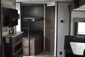 Sabastian's 28 ft Bunkhouse Coleman 2455bh