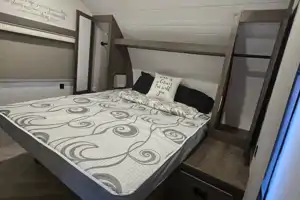 Forest River 263BXHL Travel Trailer
