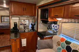 Family & Pet friendly Bunkhouse Motorhome