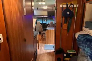 Family & Pet friendly Bunkhouse Motorhome