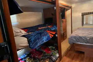 Family & Pet friendly Bunkhouse Motorhome