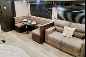 THE MAMIE LYNN- Jayco Jay Flight Travel Trailer