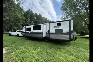 THE MAMIE LYNN- Jayco Jay Flight Travel Trailer