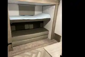 M19 Forest River Salem hemisphere  Fifth Wheel