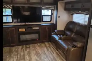2019 Shasta Bunkhouse w/ fireplace