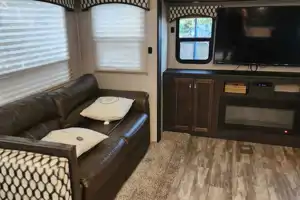 2019 Shasta Bunkhouse w/ fireplace