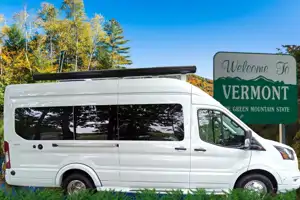 Vermont's Finest, Brenda-B-Brenda: AWD Travel in Luxury Seats 8 Sleeps 2
