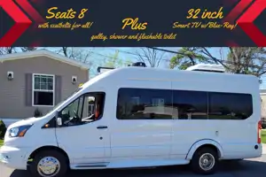 Vermont's Finest, Brenda-B-Brenda: AWD Travel in Luxury Seats 8 Sleeps 2