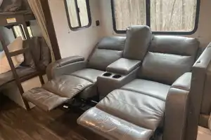 Nomadic Nature Rentals w luxury amenities (OG)